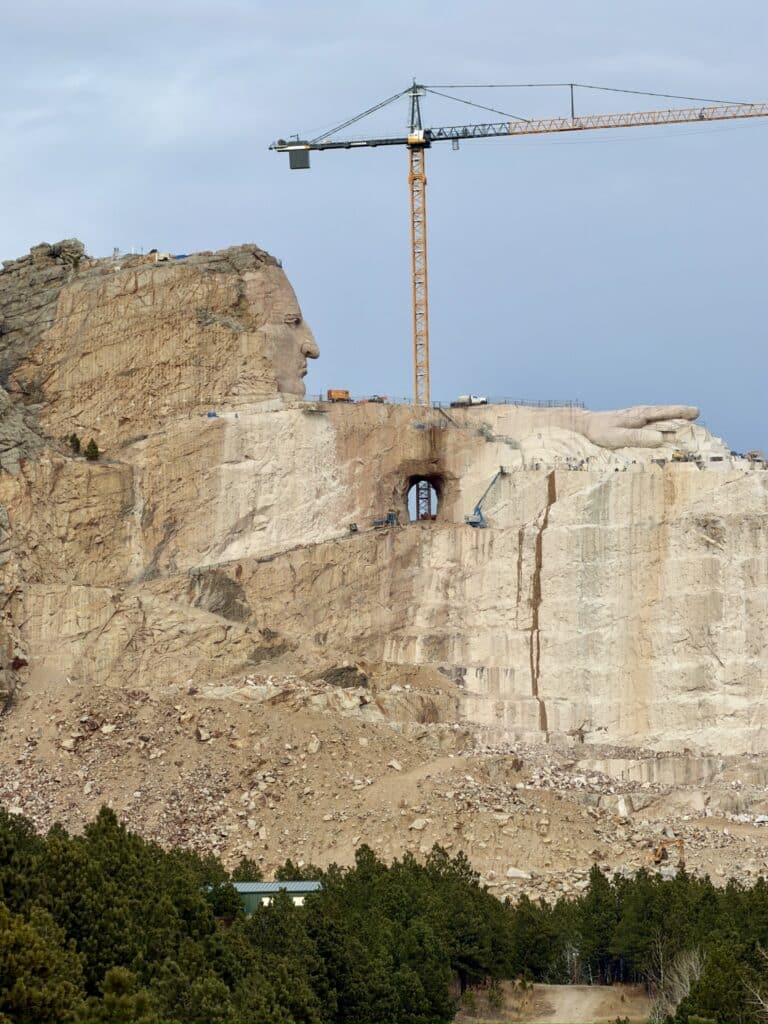 Crazy Horse vs Mount Rushmore which one is better?